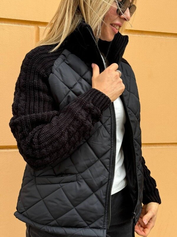 Sofia | Luxury coat with knitted sleeves