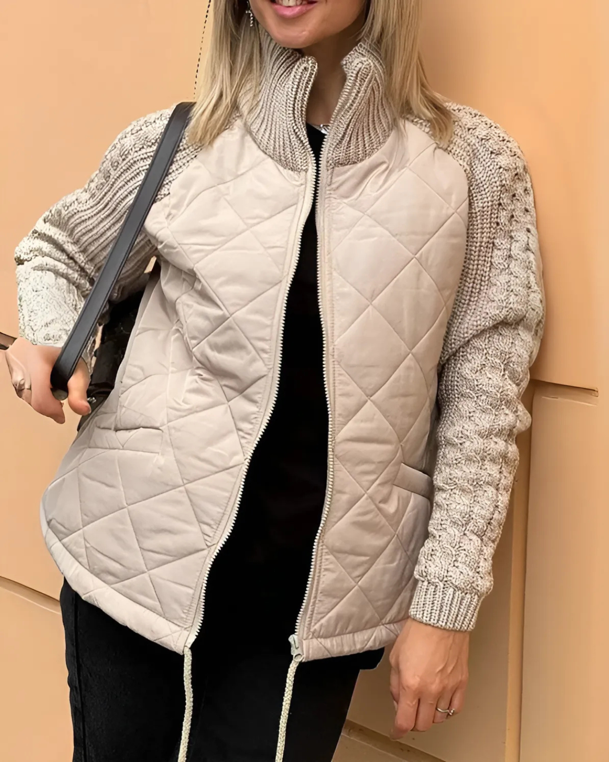 Sofia | Luxury coat with knitted sleeves